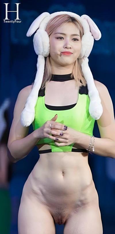 Ryujin - shows pussy