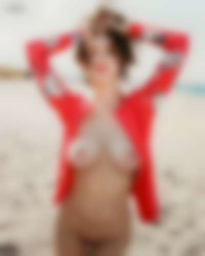 Somi - nude