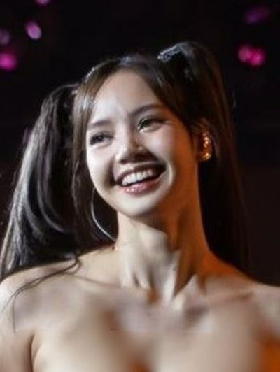 Lisa - nude