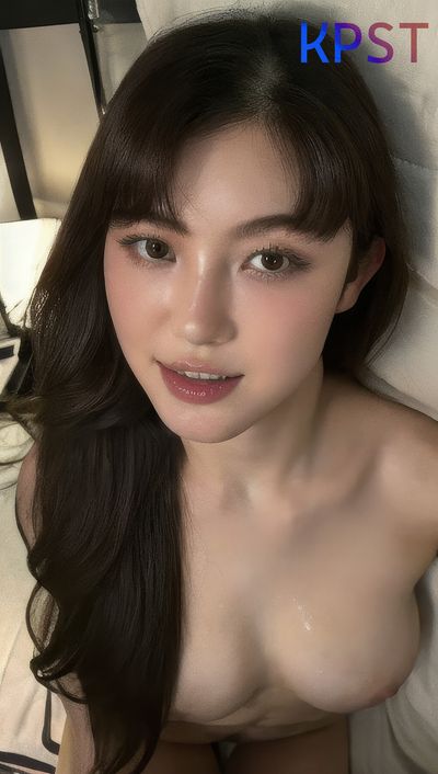 Danielle - nude