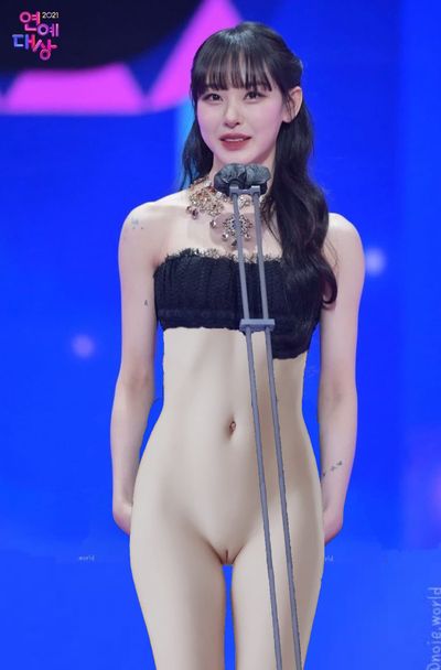 NO:ZE - nude
