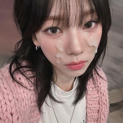Karina - cum on face