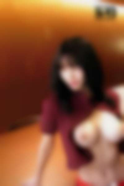 Momo - shows boobs