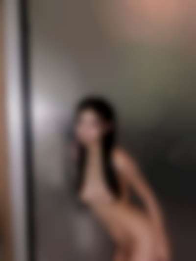 Yiren - nude