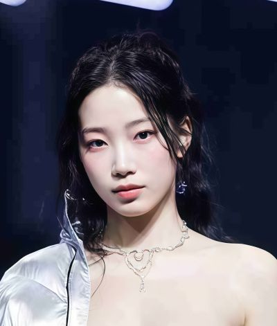 Kazuha - shows tits