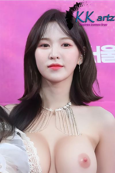 Wendy - shows tits