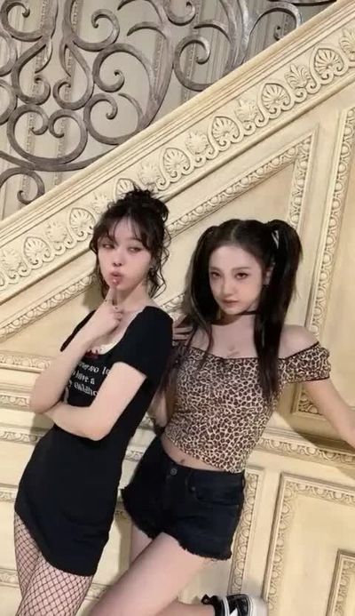 shows boobs