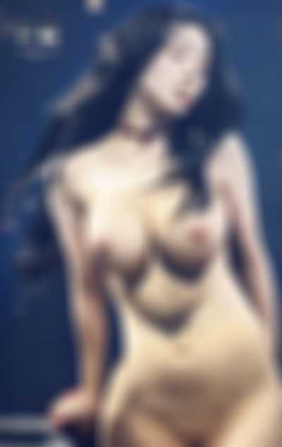 Irene - shows boobs