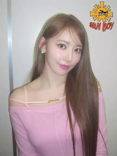 Sakura - shows boobs