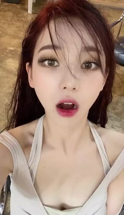 Karina - cum on face