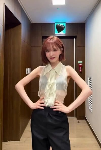 Wendy - nude