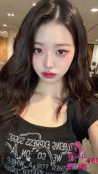 Wonyoung - facial