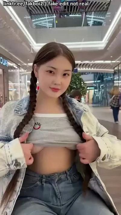 Chaehyun - shows tits