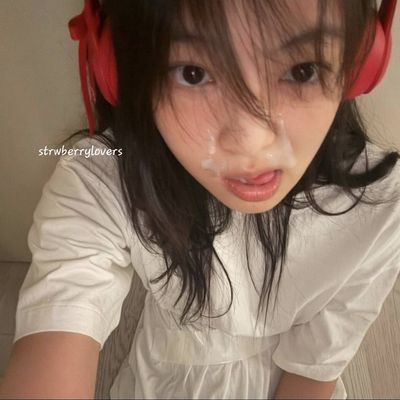 Jennie - cum on face