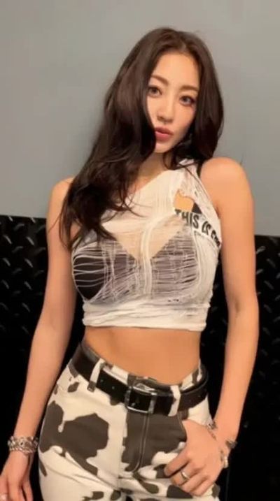 Jihyo - interracial party