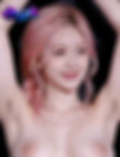 Gaeul - breast play