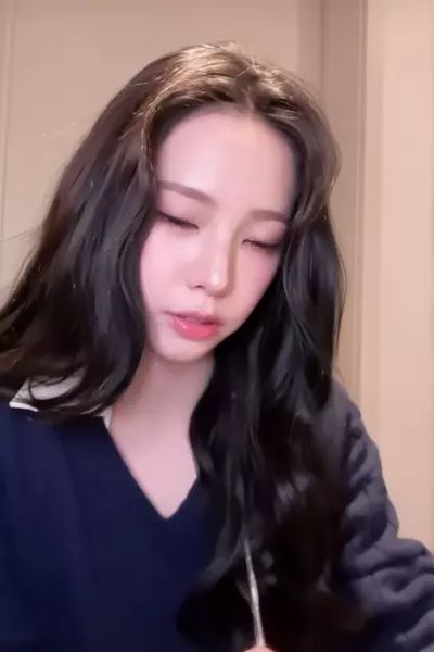 Karina - facial