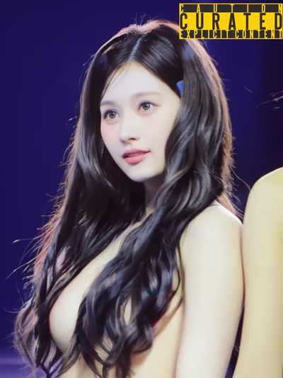Sana - naked