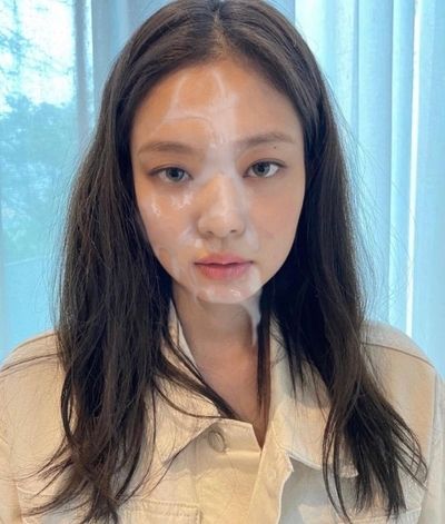 Jennie - cum on face