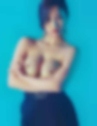 Mina - shows tits