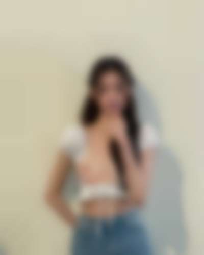 Wonyoung - shows tits