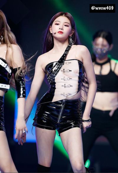 Yiren - nude
