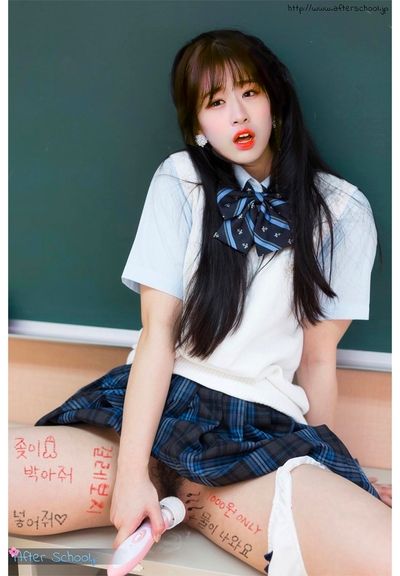 Yujin - play with sextoy