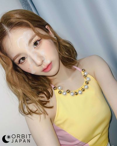 Heejin - cum on face